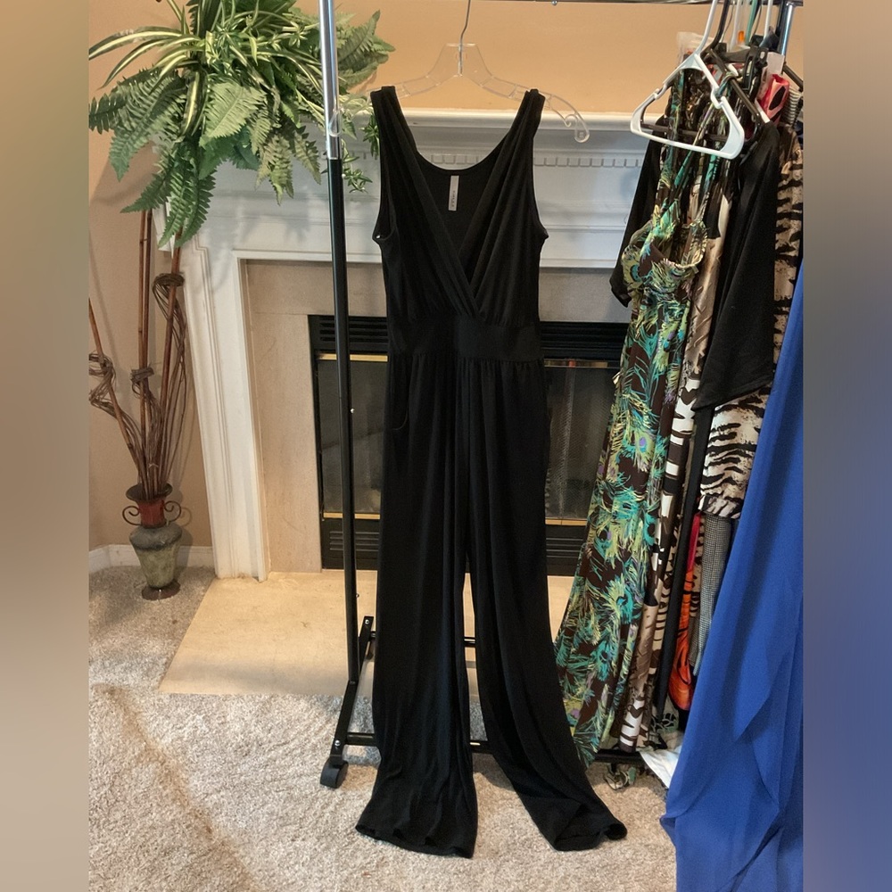 Gilli Sleeveless Jumpsuit